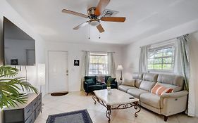 Make Waves 4 Bedroom Home